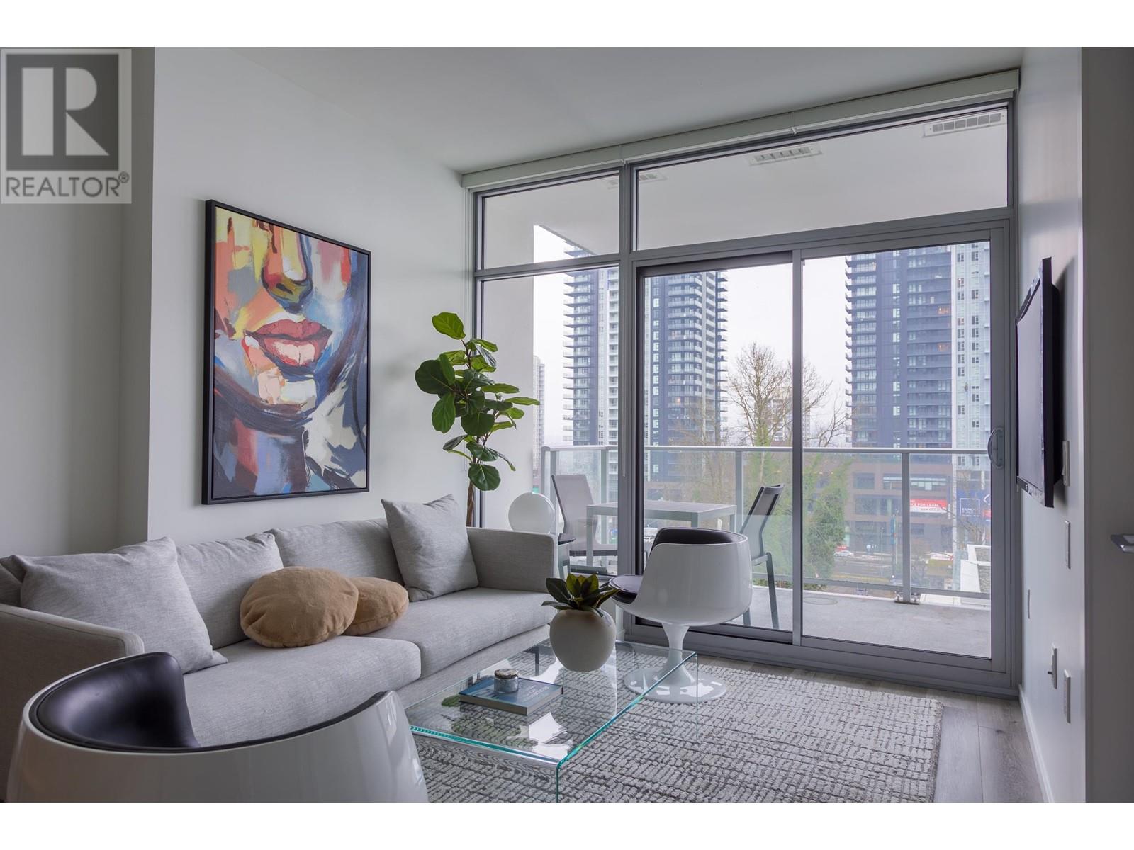 Listing Picture 11 of 28 : 606 1888 GILMORE AVENUE, Burnaby / 本拿比 - 魯藝地產 Yvonne Lu Group - MLS Medallion Club Member