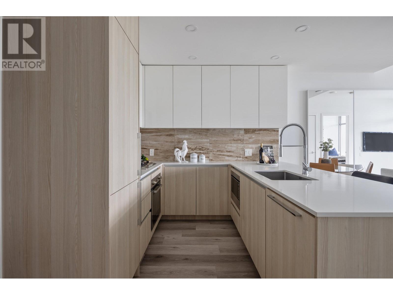 Listing Picture 8 of 28 : 606 1888 GILMORE AVENUE, Burnaby / 本拿比 - 魯藝地產 Yvonne Lu Group - MLS Medallion Club Member