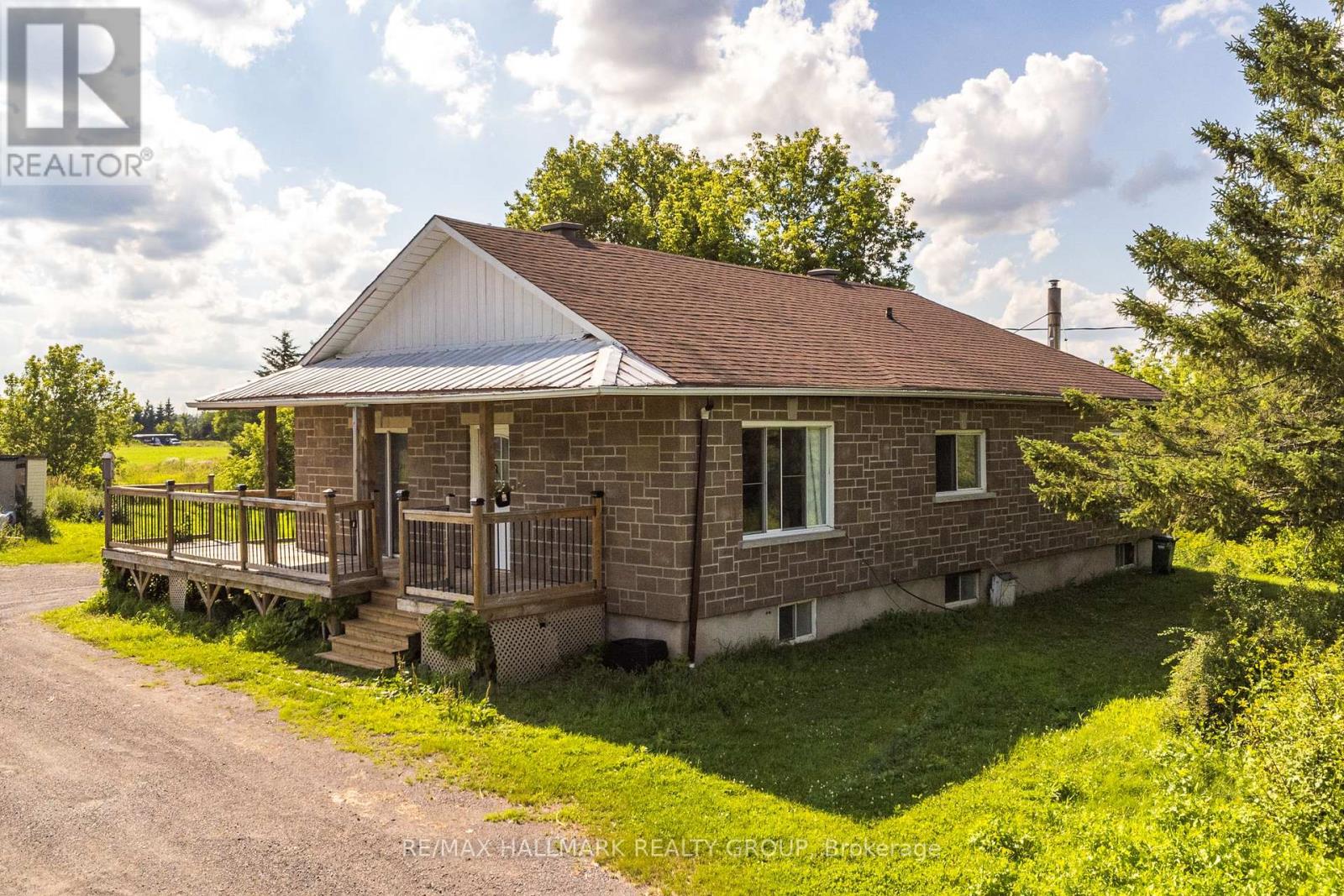 3948 Drouin Road, Clarence-Rockland, Ontario  K0A 2A0 - Photo 2 - X11986556