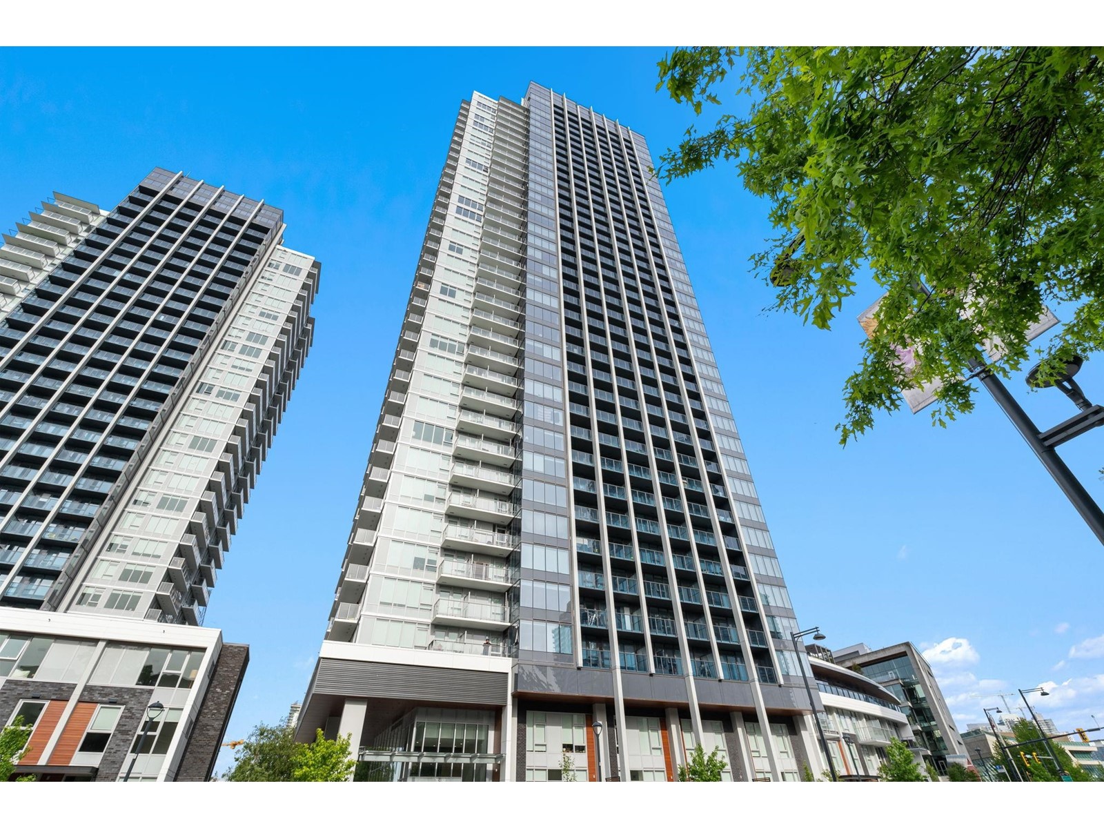3012 10448 University Drive, Surrey, British Columbia  V3T 0S7 - Photo 4 - R2969817
