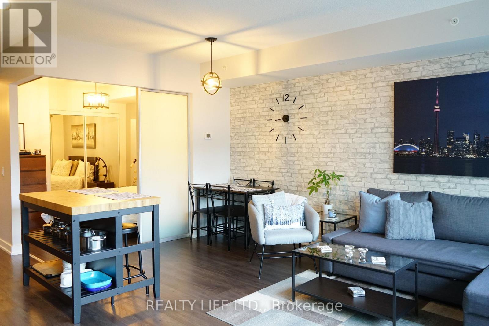 Property at 310 - 2220 LAKE SHORE BOULEVARD W image 3