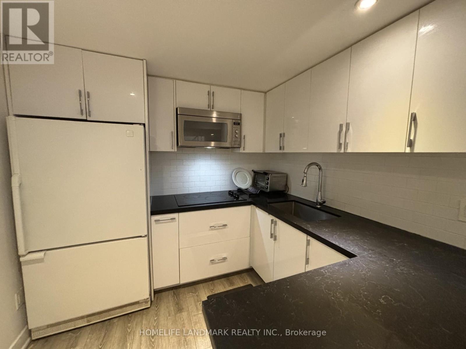 Lower - 342 Lees Lane, Oakville, Ontario  L6L 4S3 - Photo 2 - W11987409