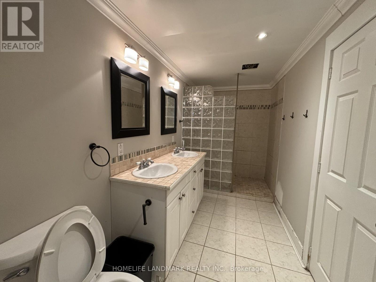 Lower - 342 Lees Lane, Oakville, Ontario  L6L 4S3 - Photo 5 - W11987409
