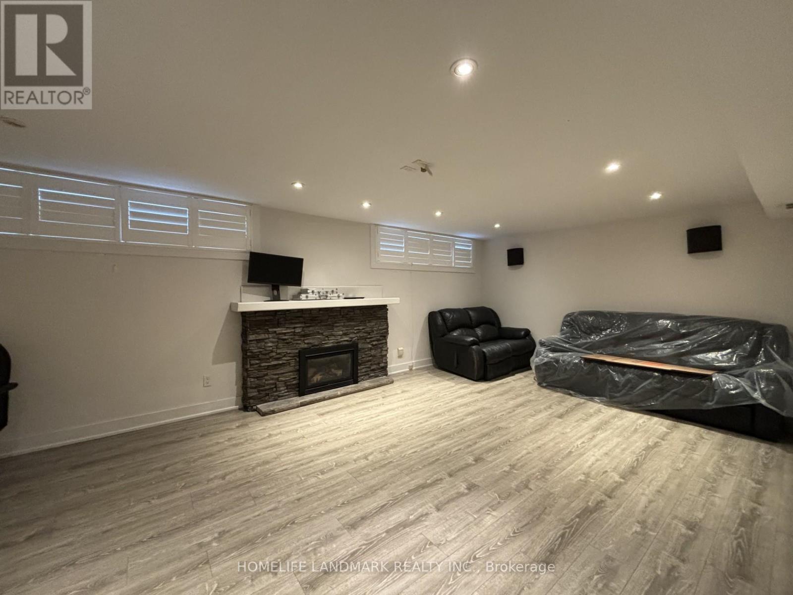 Lower - 342 Lees Lane, Oakville, Ontario  L6L 4S3 - Photo 6 - W11987409