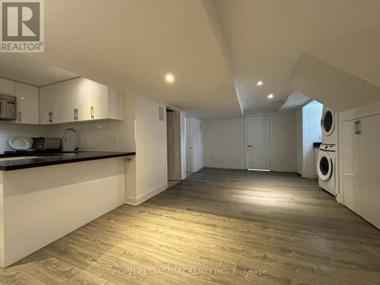 Lower - 342 Lees Lane, Oakville, Ontario  L6L 4S3 - Photo 8 - W11987409