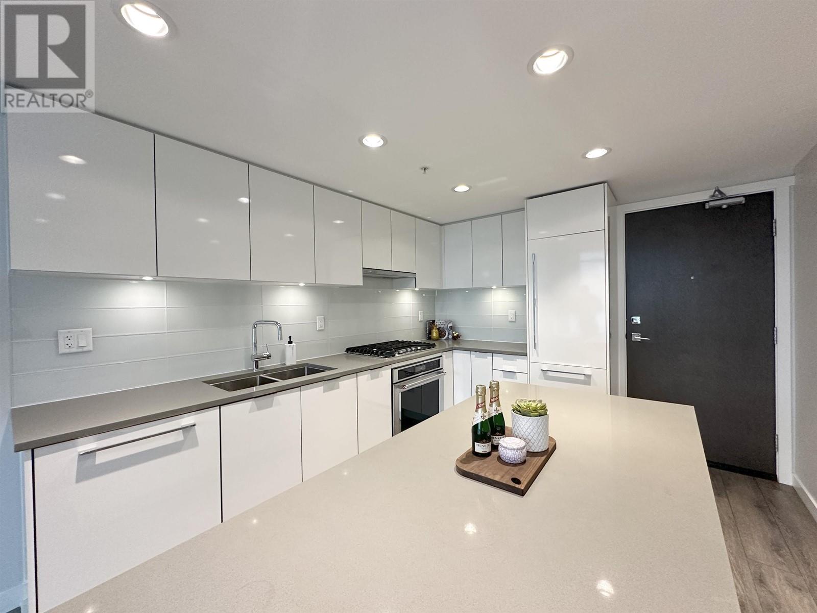 Listing Picture 8 of 20 : 1209 2388 MADISON AVENUE, Burnaby / 本拿比 - 魯藝地產 Yvonne Lu Group - MLS Medallion Club Member