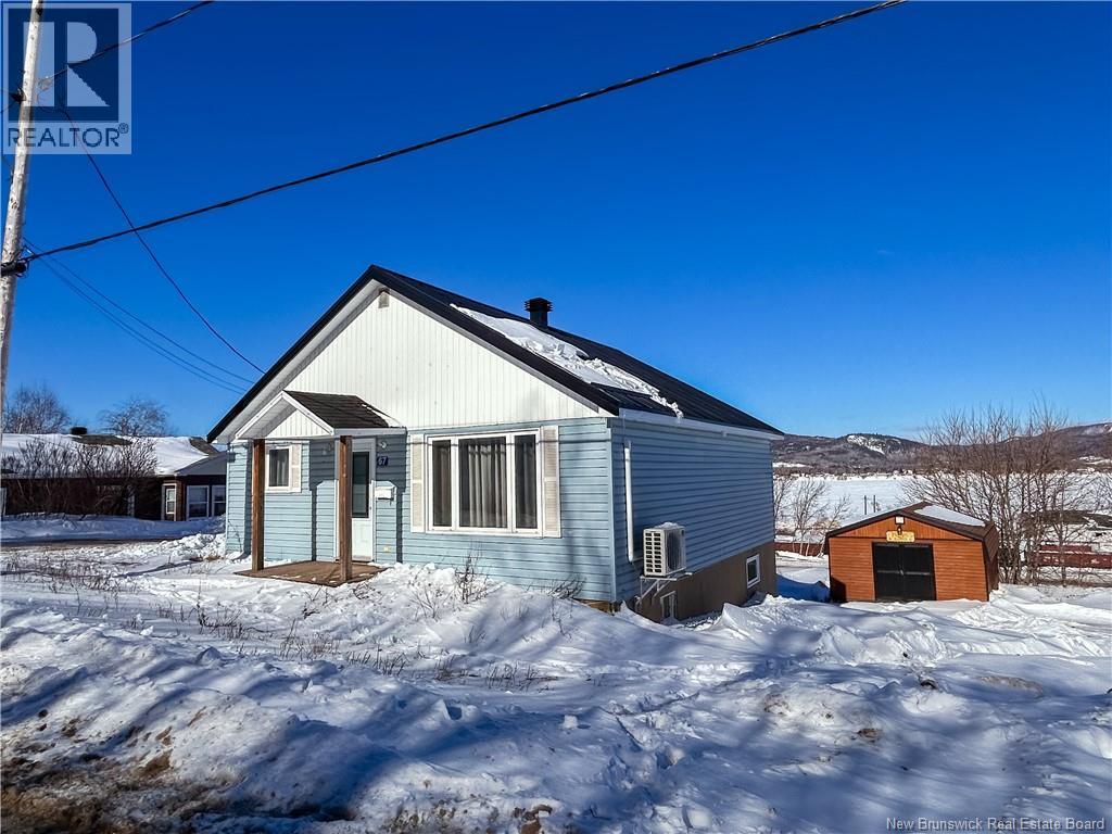 67 Hillside Street, Campbellton, New Brunswick  E3N 2G1 - Photo 1 - NB113114