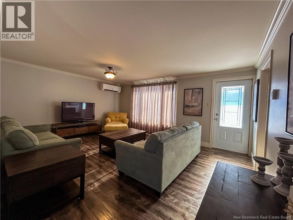 67 Hillside Street, Campbellton, New Brunswick  E3N 2G1 - Photo 10 - NB113114