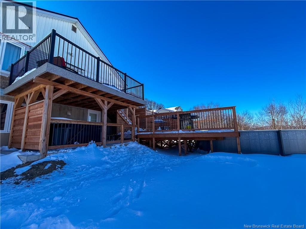 67 Hillside Street, Campbellton, New Brunswick  E3N 2G1 - Photo 27 - NB113114
