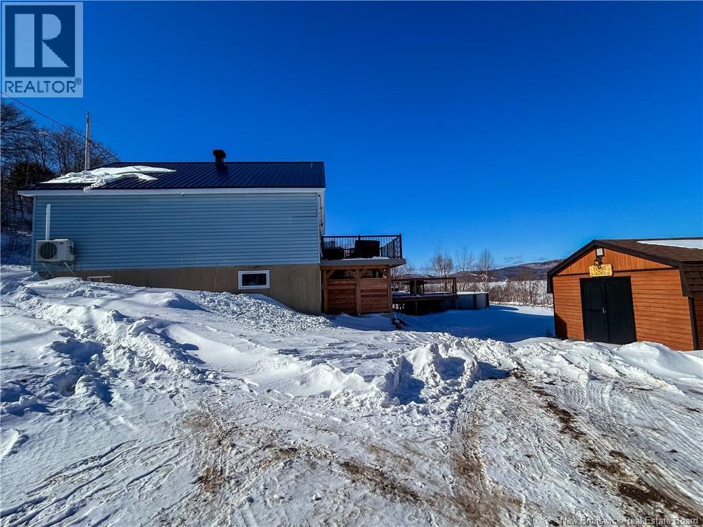 67 Hillside Street, Campbellton, New Brunswick  E3N 2G1 - Photo 3 - NB113114