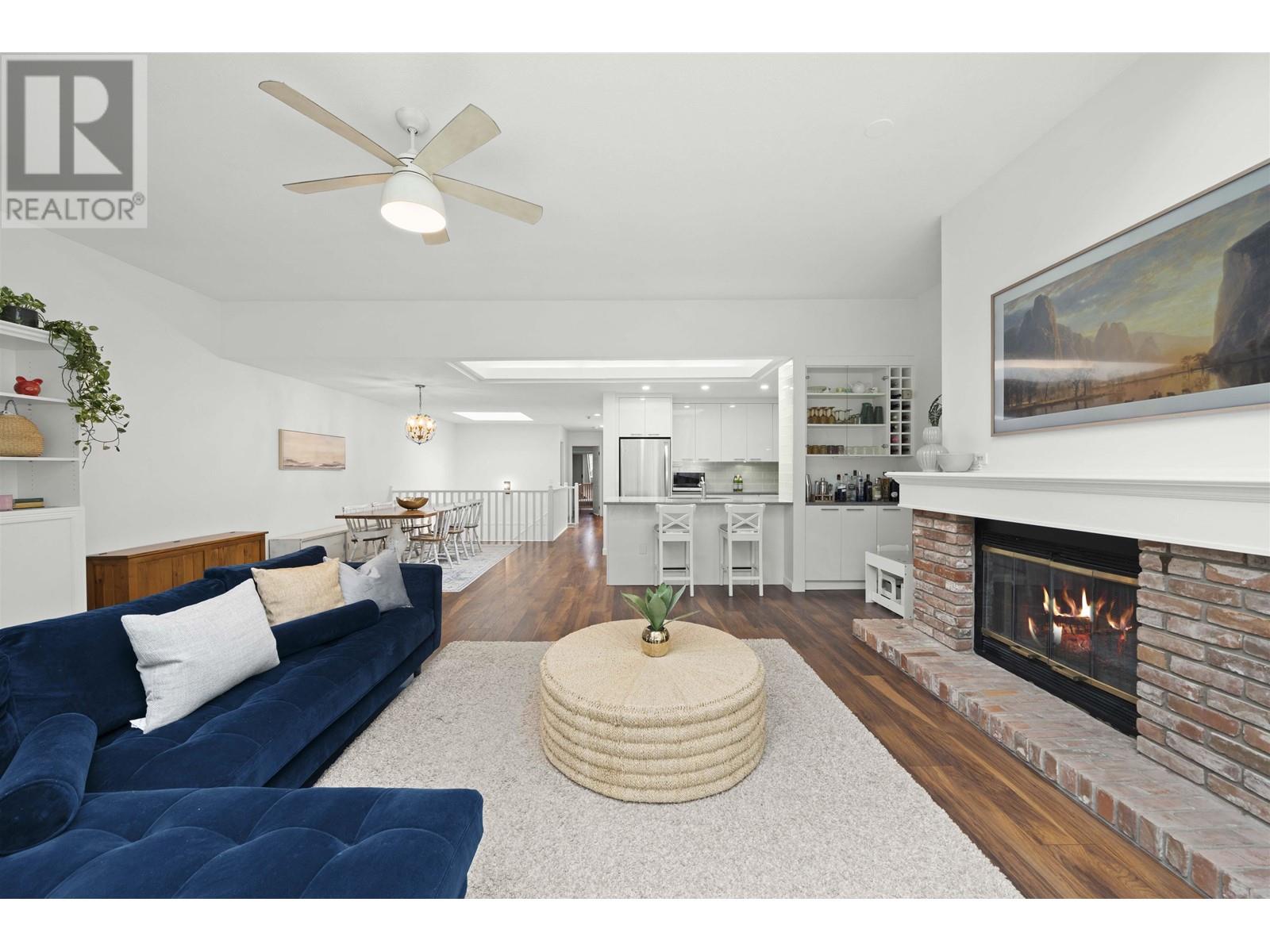 Listing Picture 6 of 40 : 35 3960 CANADA WAY, Burnaby / 本拿比 - 魯藝地產 Yvonne Lu Group - MLS Medallion Club Member