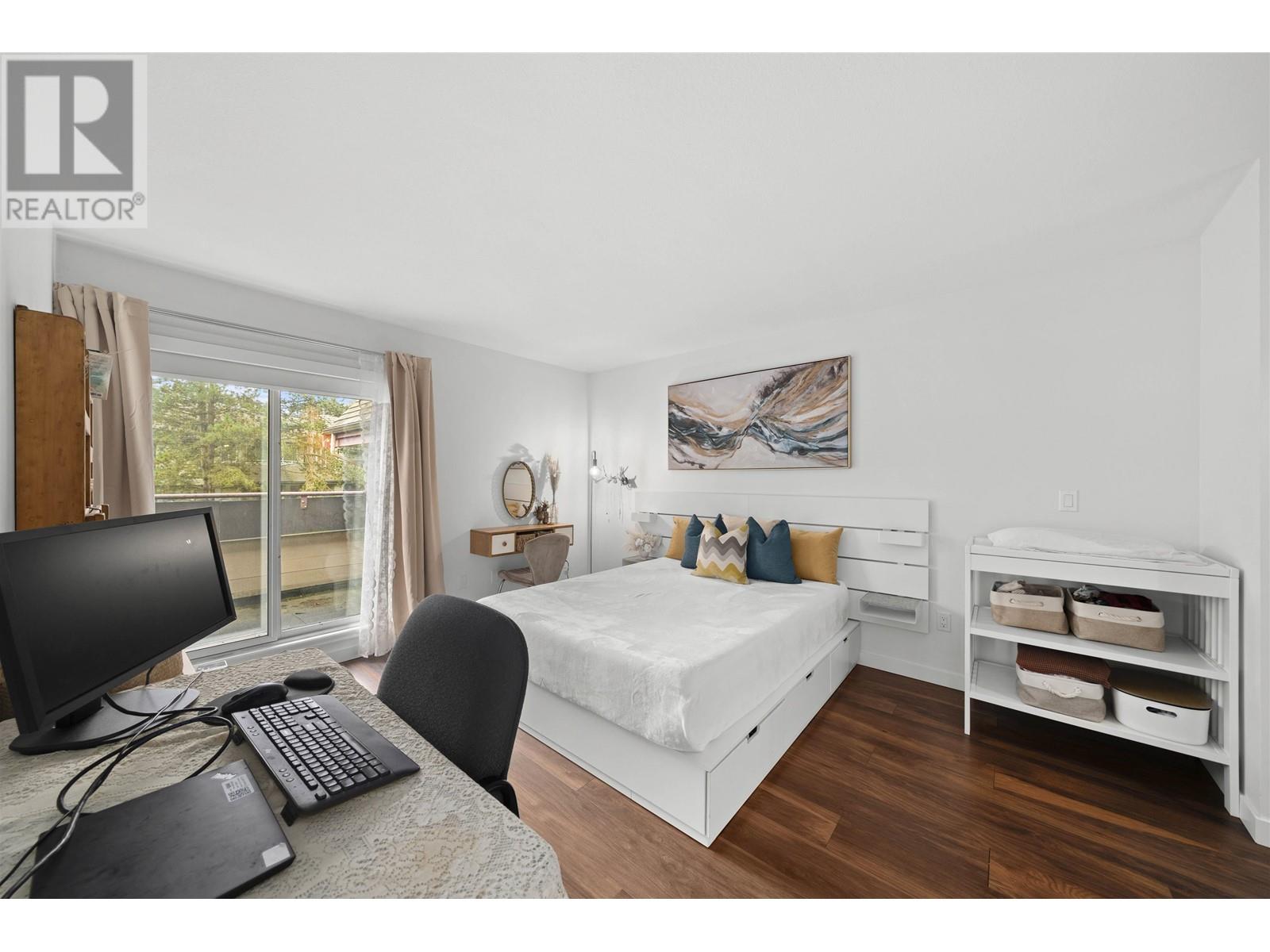 Listing Picture 13 of 40 : 35 3960 CANADA WAY, Burnaby / 本拿比 - 魯藝地產 Yvonne Lu Group - MLS Medallion Club Member