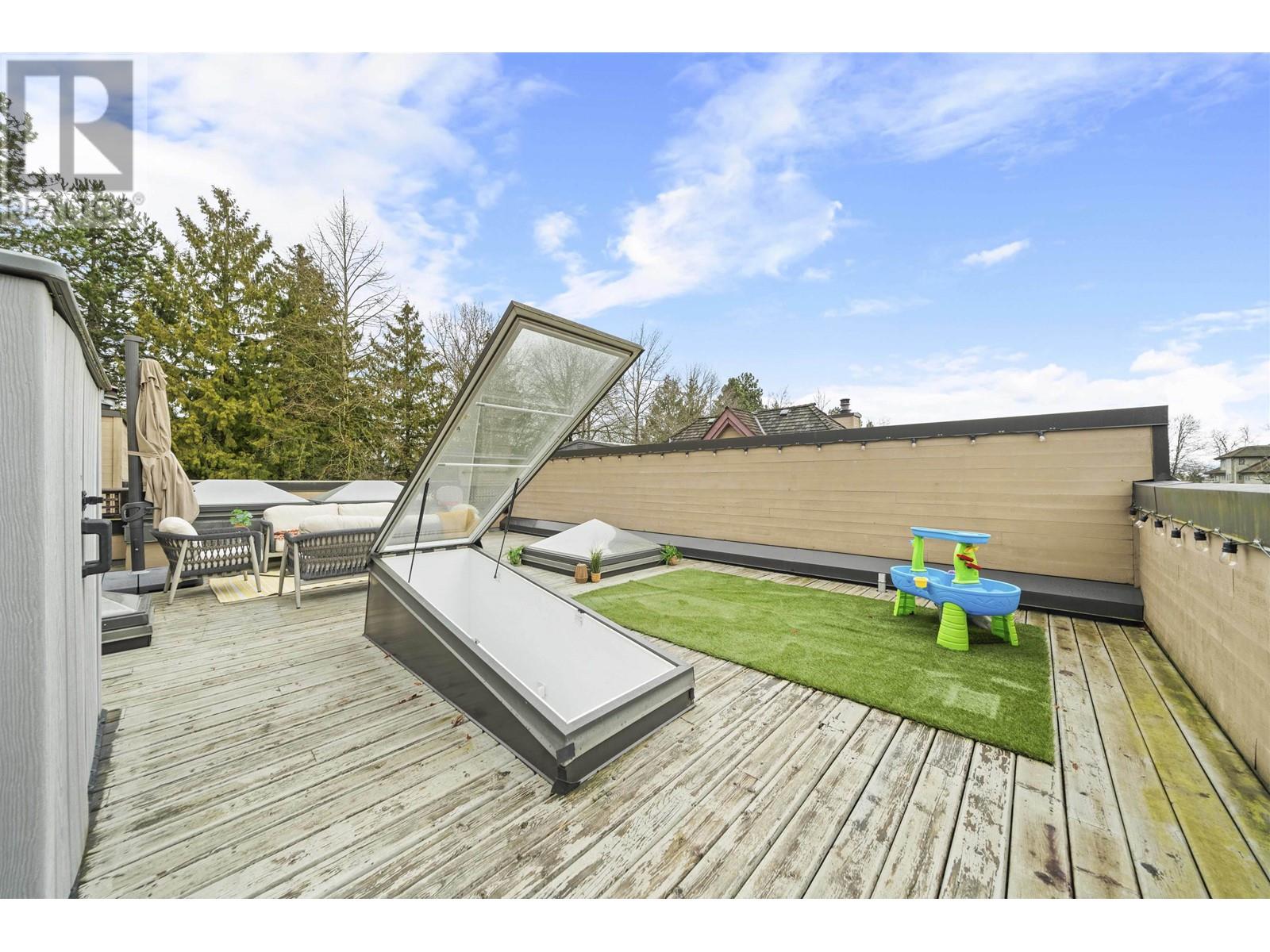 Listing Picture 26 of 40 : 35 3960 CANADA WAY, Burnaby / 本拿比 - 魯藝地產 Yvonne Lu Group - MLS Medallion Club Member