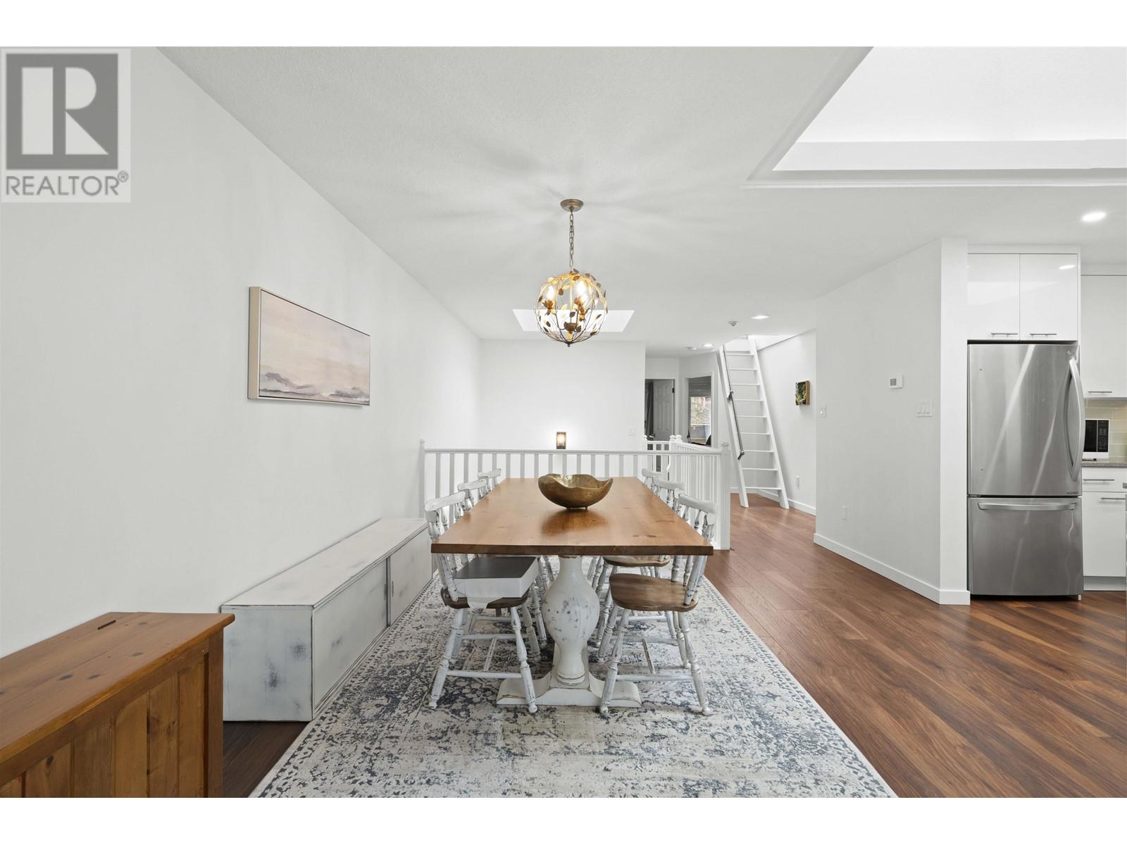 Listing Picture 10 of 40 : 35 3960 CANADA WAY, Burnaby / 本拿比 - 魯藝地產 Yvonne Lu Group - MLS Medallion Club Member