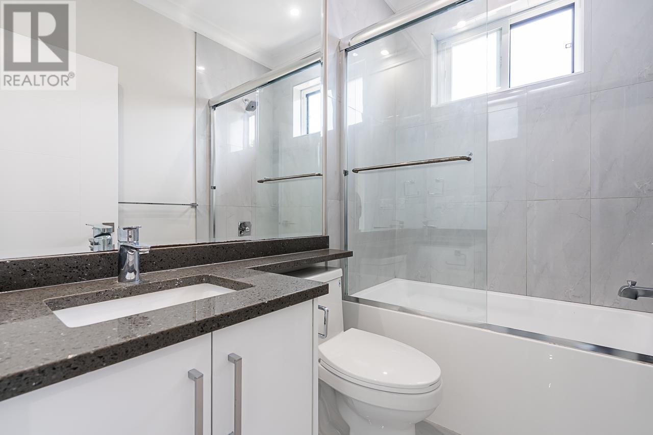 208 Blackman Street, New Westminster, British Columbia  V3L 2A7 - Photo 31 - R2969487