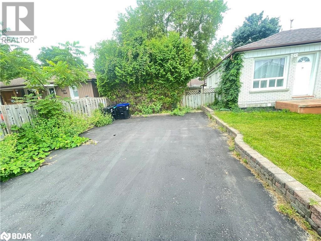 34-36 Centre Street Street, Angus, Ontario  L0M 1B0 - Photo 21 - 40695346