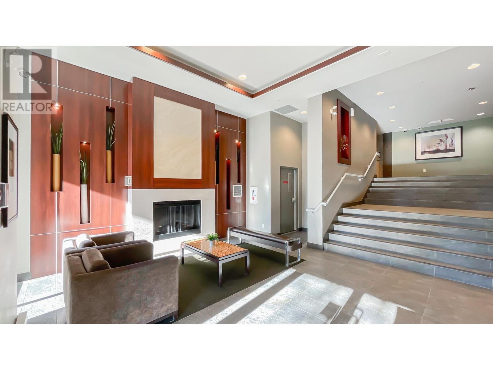 Listing Picture 6 of 21 : 618 9371 HEMLOCK DRIVE, Richmond / 烈治文 - 魯藝地產 Yvonne Lu Group - MLS Medallion Club Member
