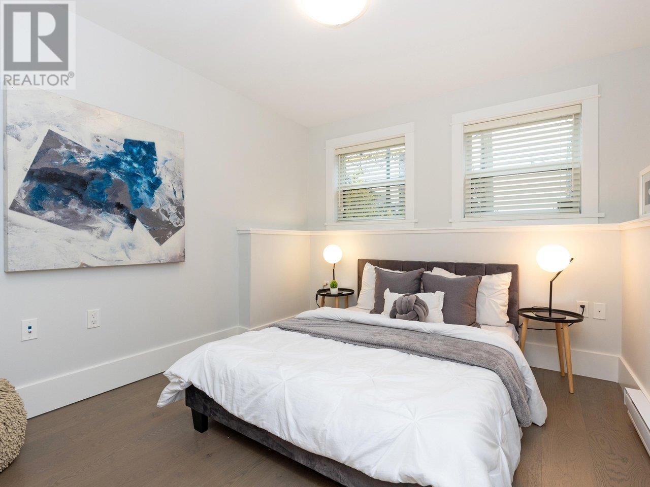 Listing Picture 10 of 24 : 435 VERNON DRIVE, Vancouver / 溫哥華 - 魯藝地產 Yvonne Lu Group - MLS Medallion Club Member