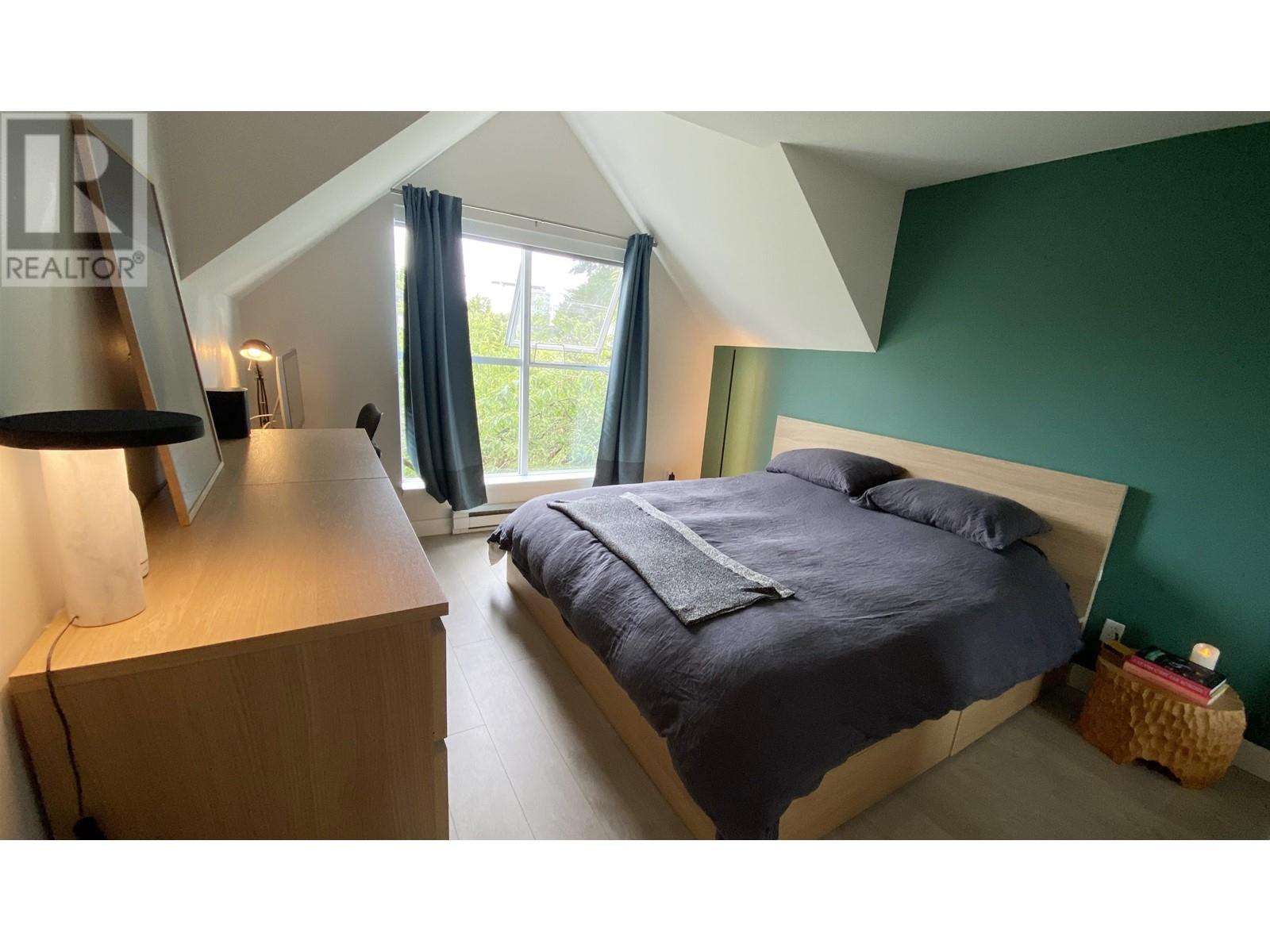 Listing Picture 11 of 21 : PH3 3168 LAUREL STREET, Vancouver / 溫哥華 - 魯藝地產 Yvonne Lu Group - MLS Medallion Club Member