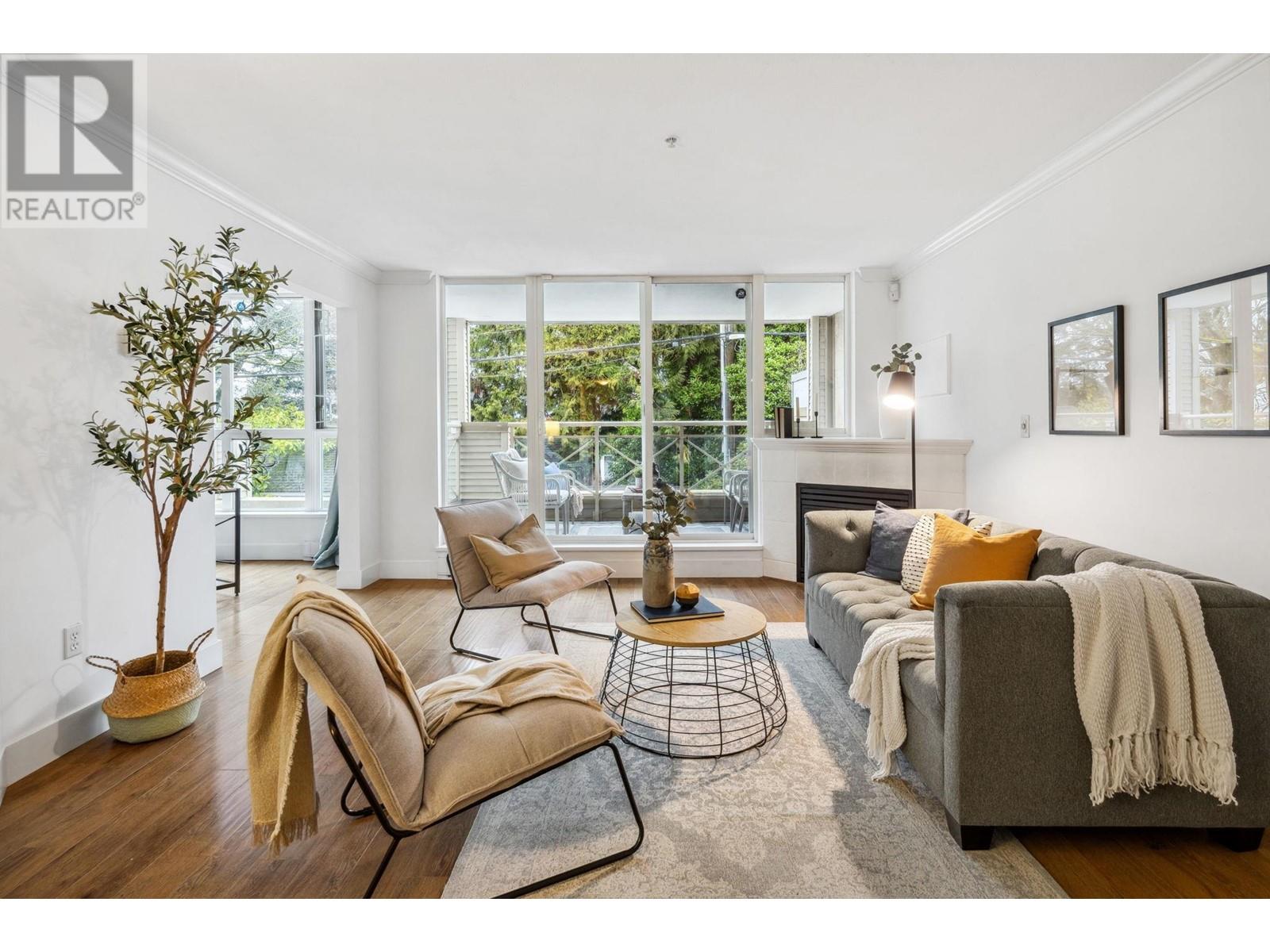 Listing Picture 4 of 25 : 210 5629 DUNBAR STREET, Vancouver / 溫哥華 - 魯藝地產 Yvonne Lu Group - MLS Medallion Club Member