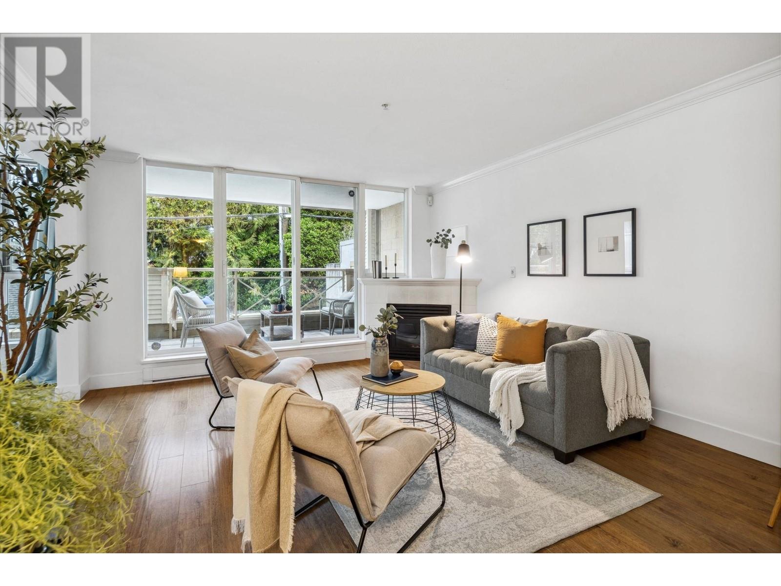 Listing Picture 5 of 25 : 210 5629 DUNBAR STREET, Vancouver / 溫哥華 - 魯藝地產 Yvonne Lu Group - MLS Medallion Club Member