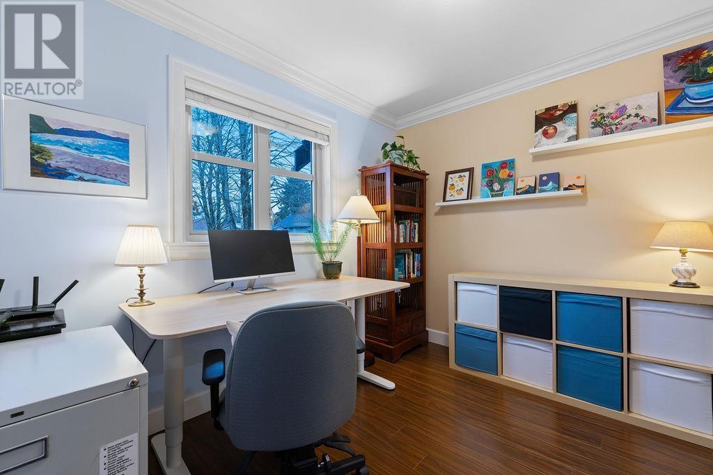 Listing Picture 16 of 23 : 4431 PERRY STREET, Vancouver / 溫哥華 - 魯藝地產 Yvonne Lu Group - MLS Medallion Club Member