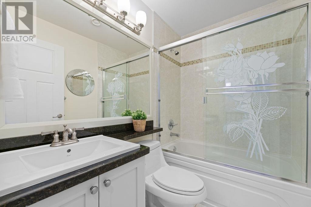 Listing Picture 19 of 23 : 4431 PERRY STREET, Vancouver / 溫哥華 - 魯藝地產 Yvonne Lu Group - MLS Medallion Club Member