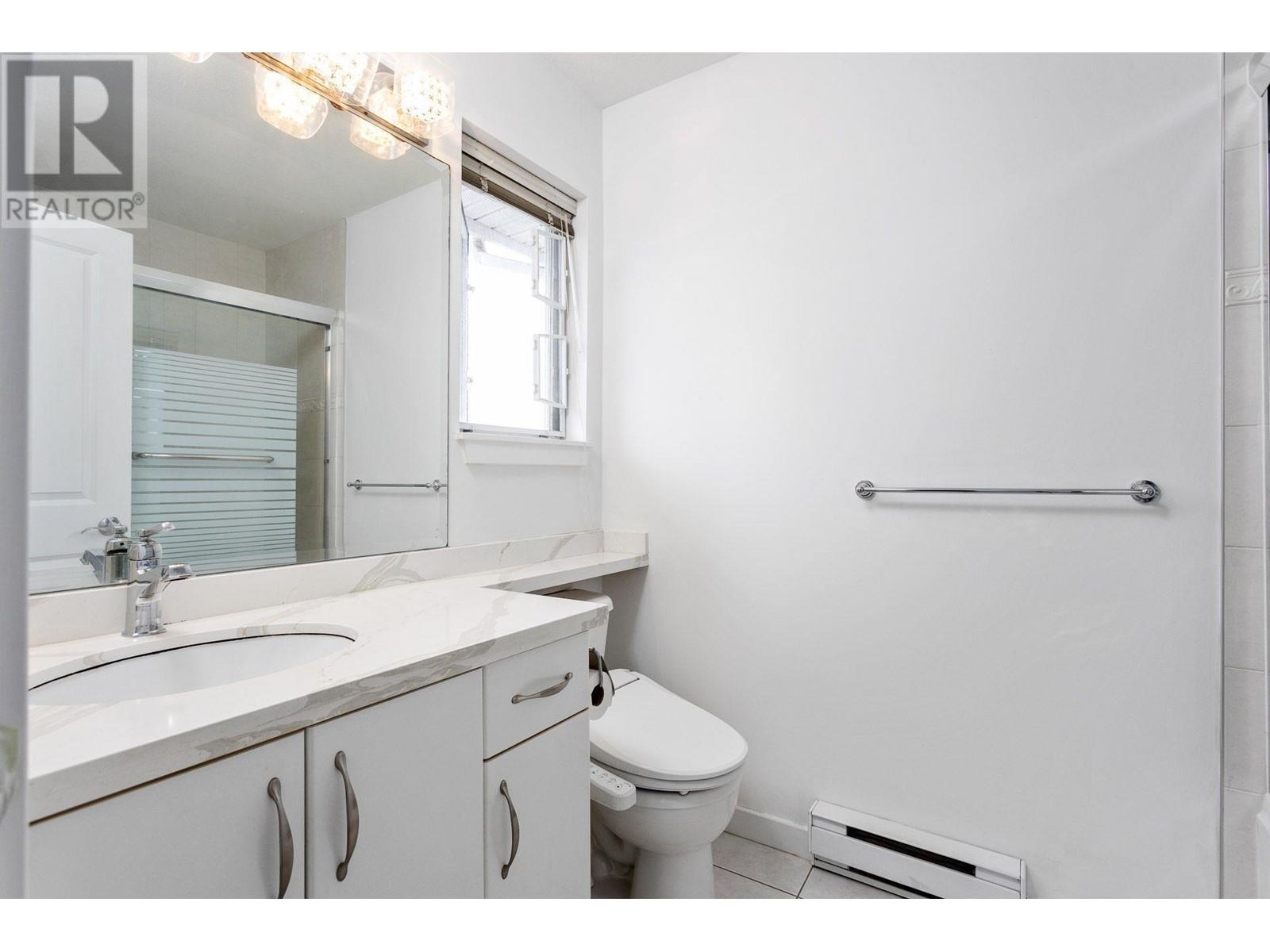 Listing Picture 19 of 38 : 7 9020 DIXON AVENUE, Richmond / 烈治文 - 魯藝地產 Yvonne Lu Group - MLS Medallion Club Member