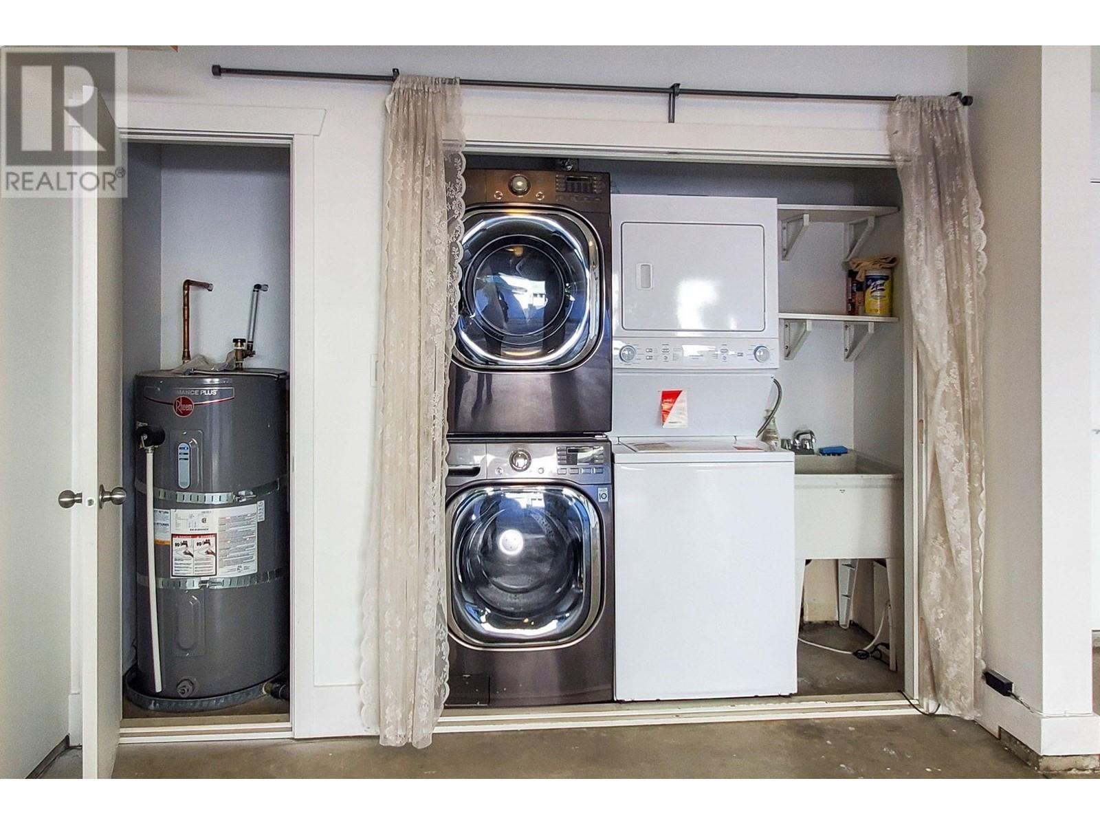 Listing Picture 30 of 38 : 7 9020 DIXON AVENUE, Richmond / 烈治文 - 魯藝地產 Yvonne Lu Group - MLS Medallion Club Member