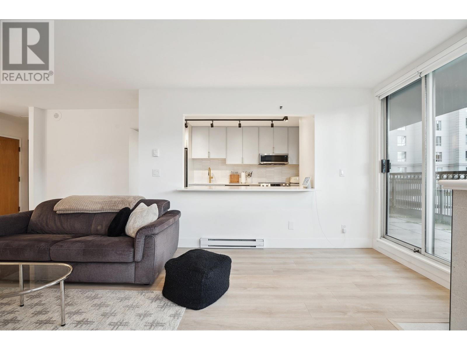 202 545 Austin Avenue, Coquitlam, British Columbia  V3K 6R4 - Photo 10 - R2956511