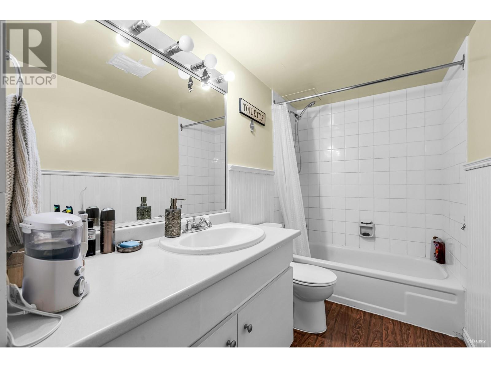 301 1340 Duchess Avenue, West Vancouver, British Columbia  V7T 1H6 - Photo 14 - R2967204