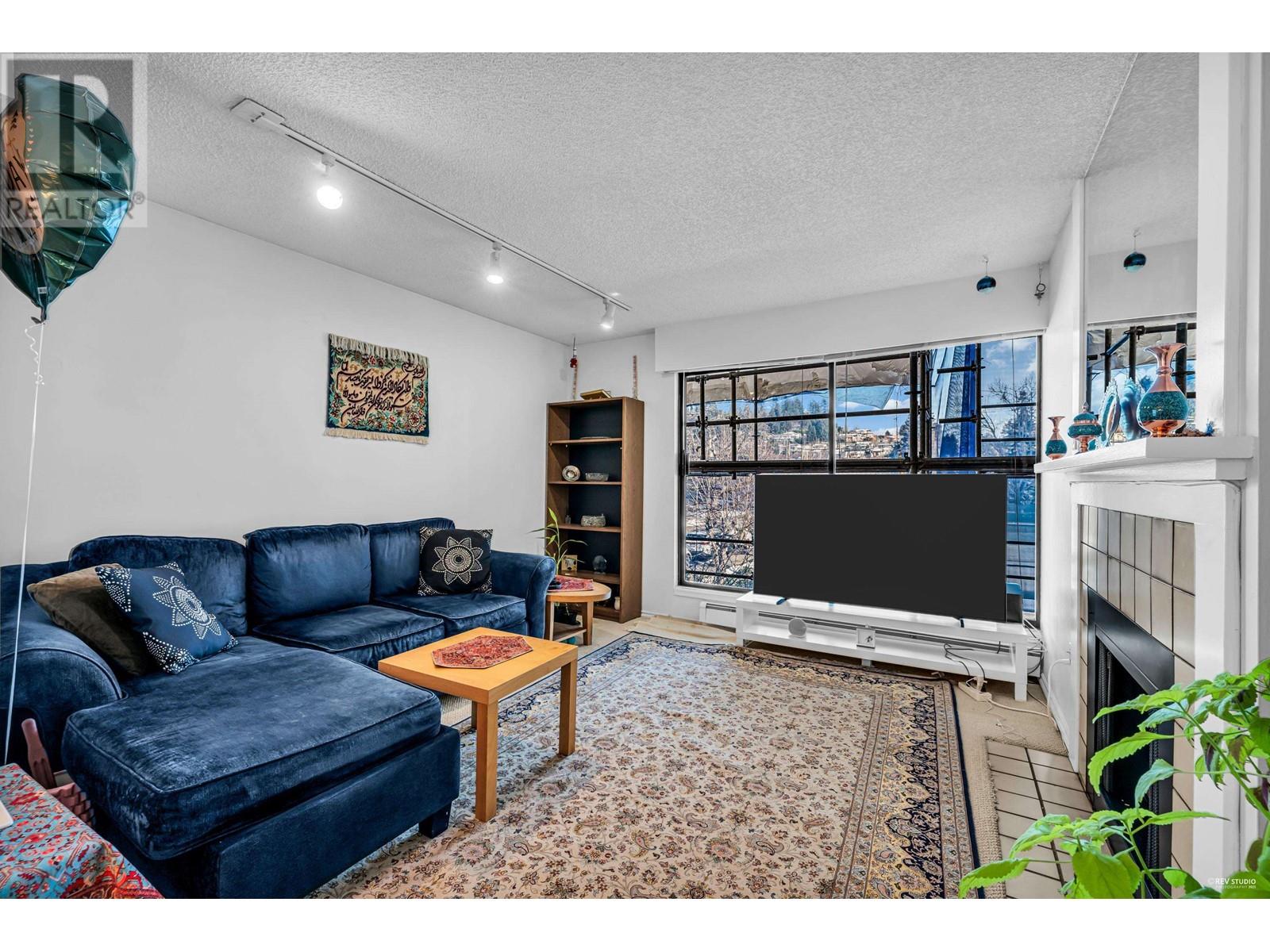 301 1340 Duchess Avenue, West Vancouver, British Columbia  V7T 1H6 - Photo 4 - R2967204