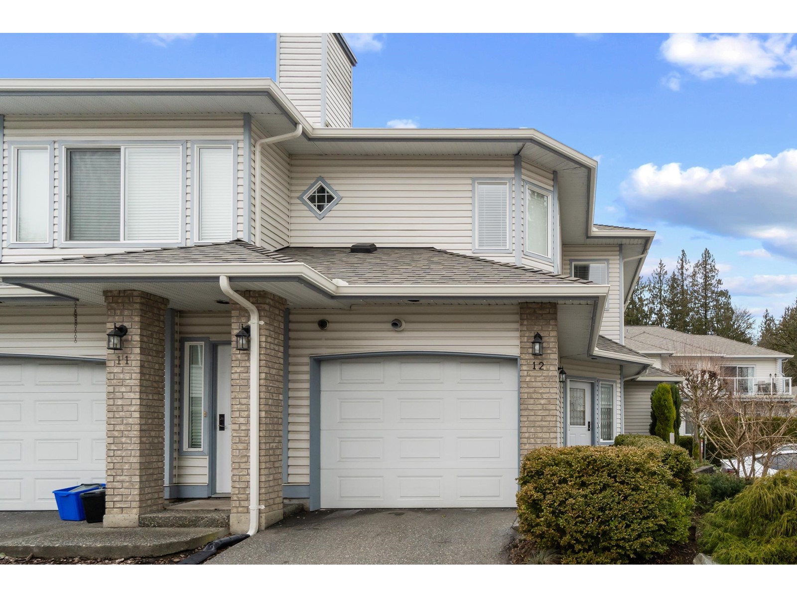 Property at 12 21579 88B AVENUE image 1