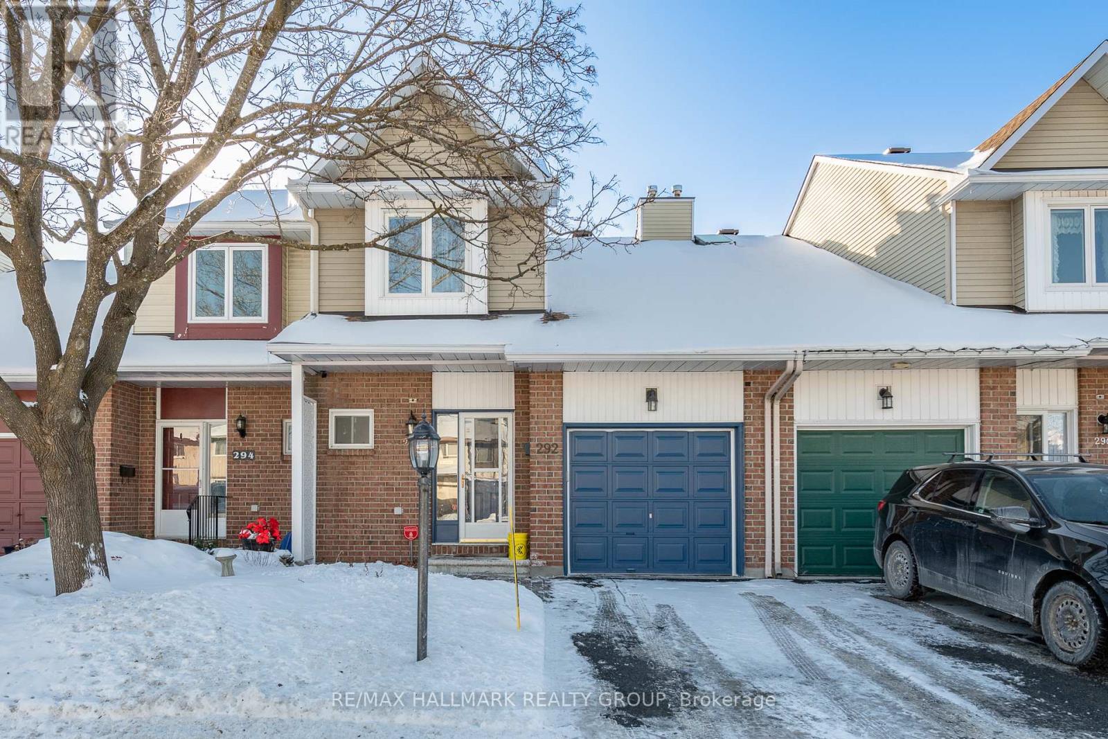 292 Pickford Drive, Ottawa, Ontario  K2L 3T5 - Photo 2 - X11987659