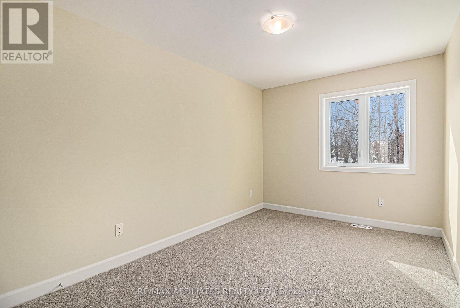 365 Voyageur Place, Russell, Ontario  K0A 1W0 - Photo 13 - X10411012