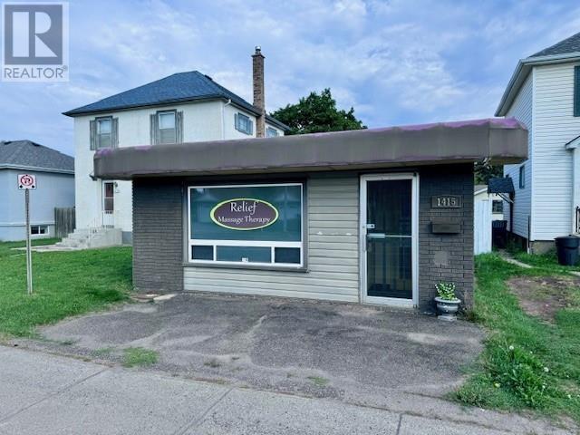 1415 Victoria Ave, Thunder Bay, Ontario  P7C 1C4 - Photo 1 - TB250356