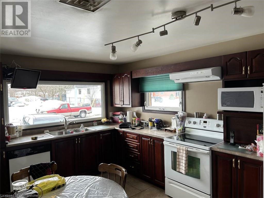 455 Campbell Street, Cobourg, Ontario  K9A 4C3 - Photo 13 - 40701340
