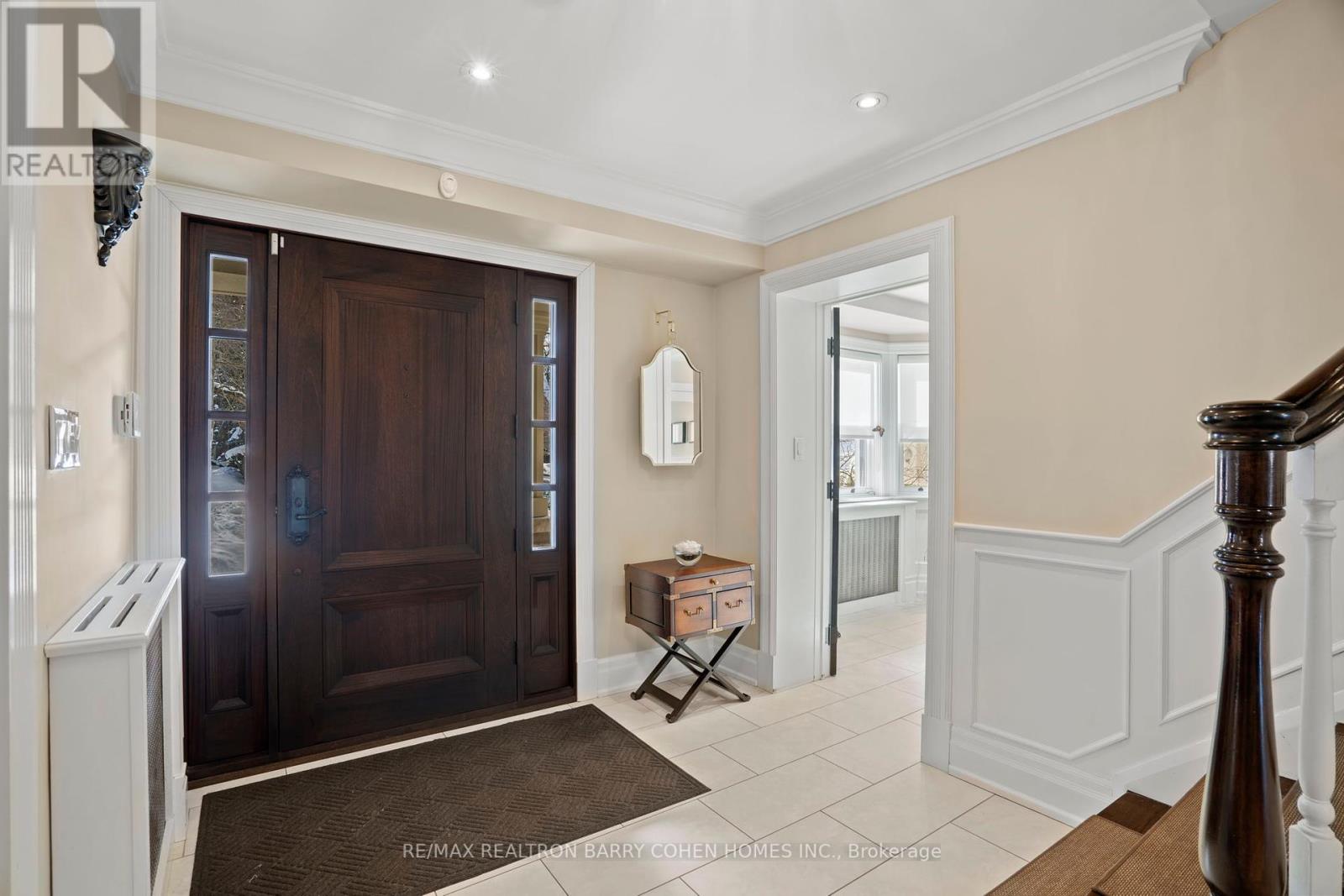Property at 72 TEDDINGTON PARK AVENUE image 2