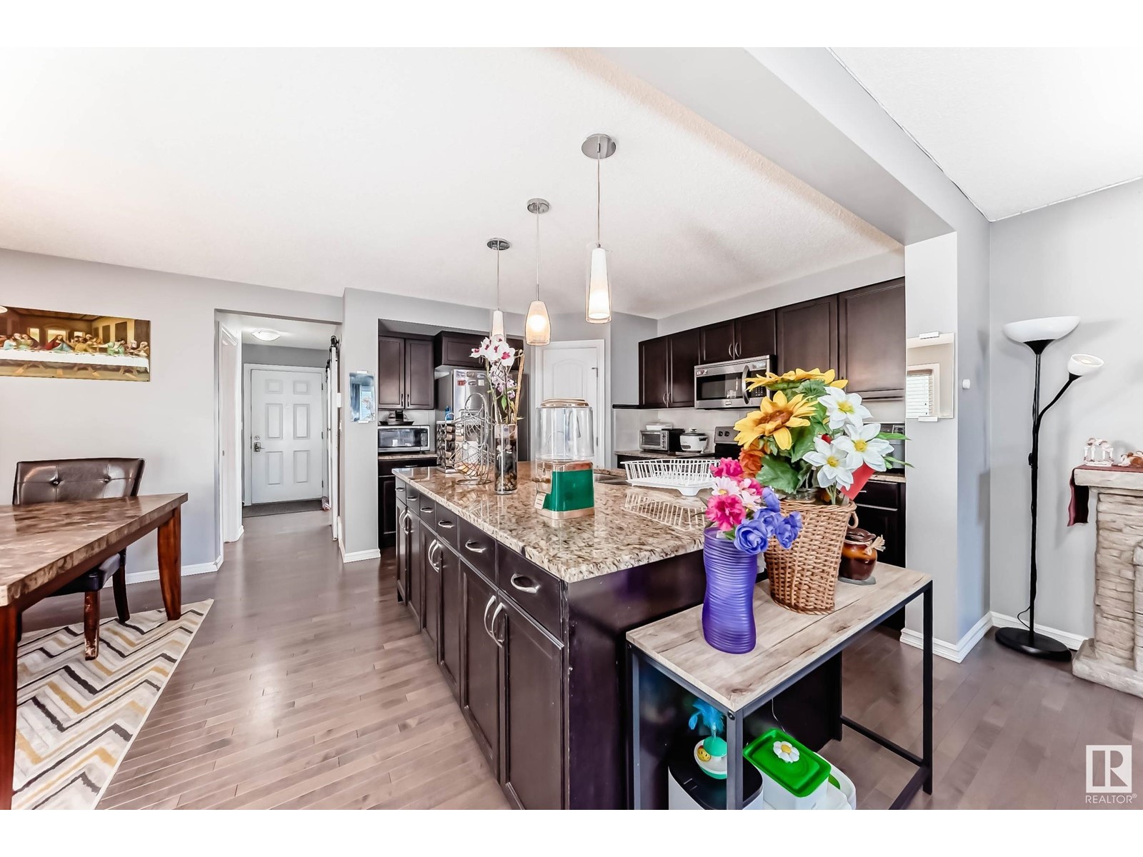 Property at 1839 32 ST NW image 5