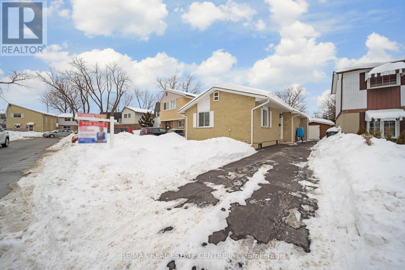 Property at 17 HALEY COURT image 3
