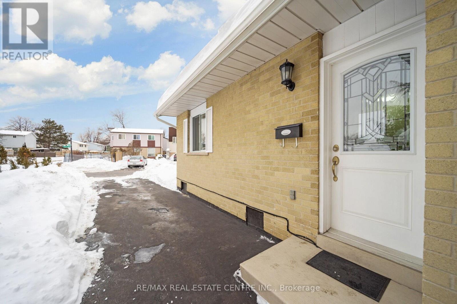 Property at 17 HALEY COURT image 5