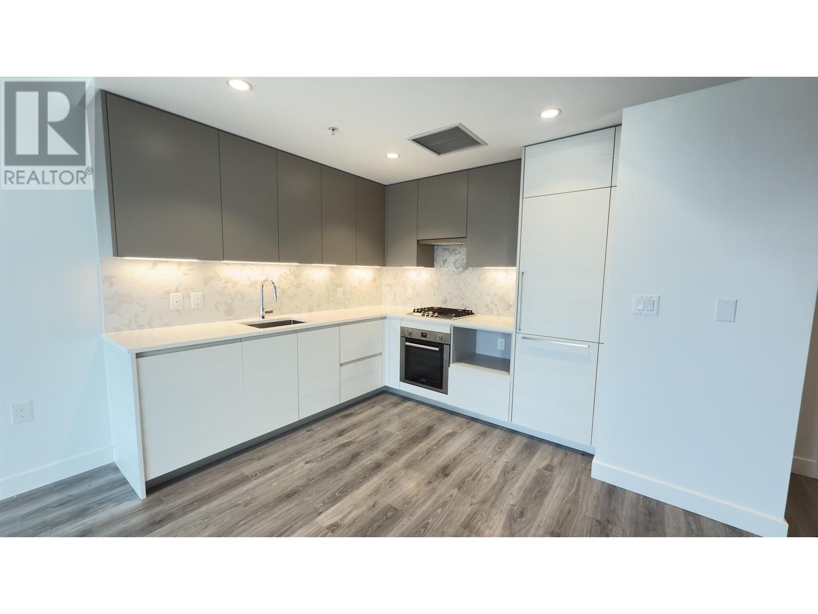 1208 8188 Fraser Street, Vancouver, British Columbia  V5X 0J8 - Photo 4 - R2950586