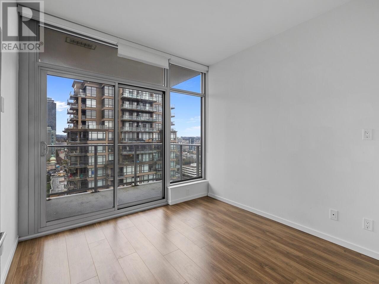 Listing Picture 14 of 24 : 2203 1888 GILMORE AVENUE, Burnaby / 本拿比 - 魯藝地產 Yvonne Lu Group - MLS Medallion Club Member