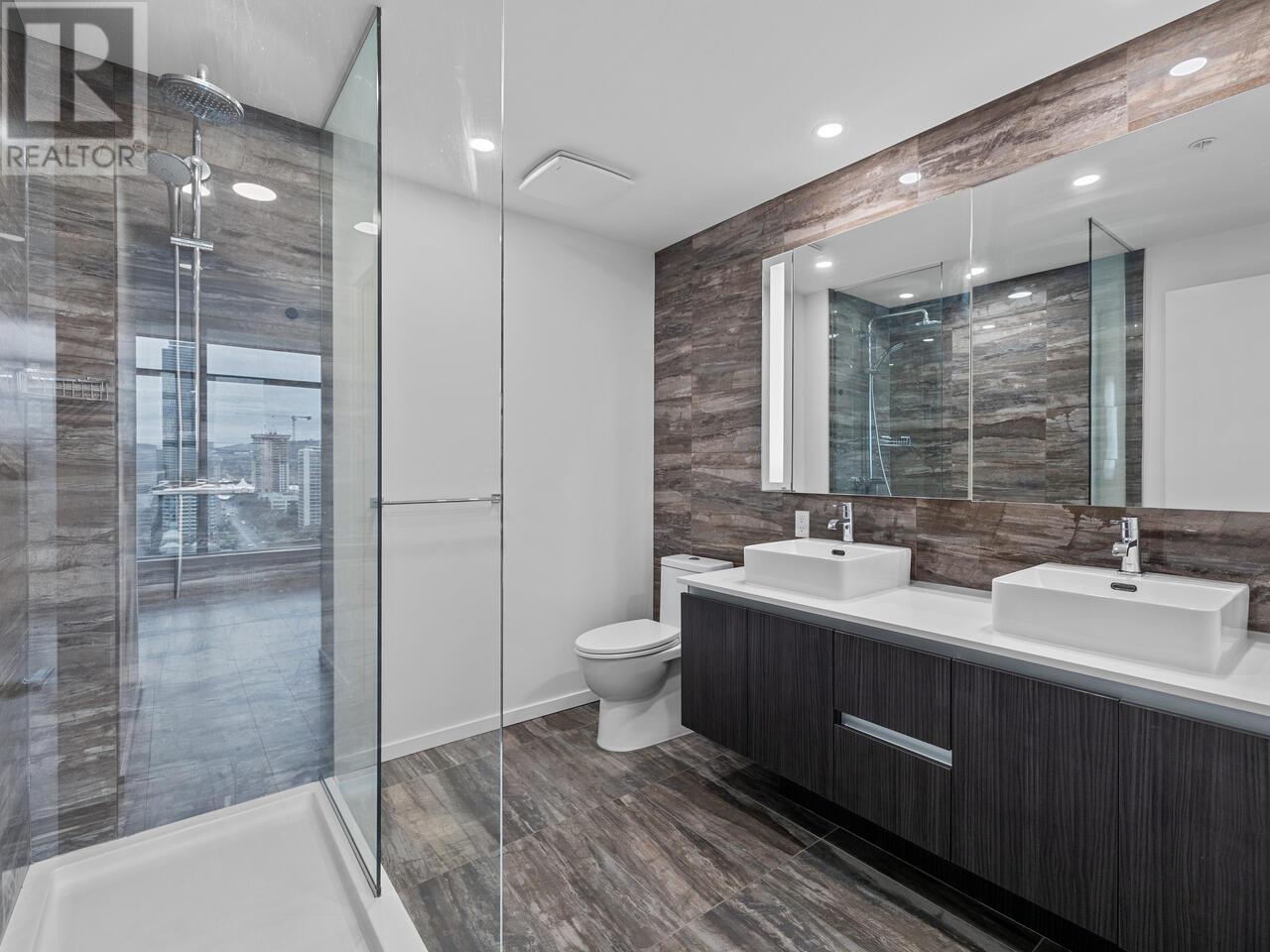 Listing Picture 16 of 24 : 2203 1888 GILMORE AVENUE, Burnaby / 本拿比 - 魯藝地產 Yvonne Lu Group - MLS Medallion Club Member