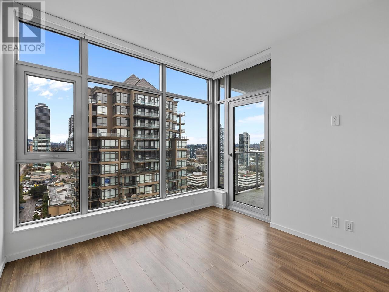 Listing Picture 13 of 24 : 2203 1888 GILMORE AVENUE, Burnaby / 本拿比 - 魯藝地產 Yvonne Lu Group - MLS Medallion Club Member