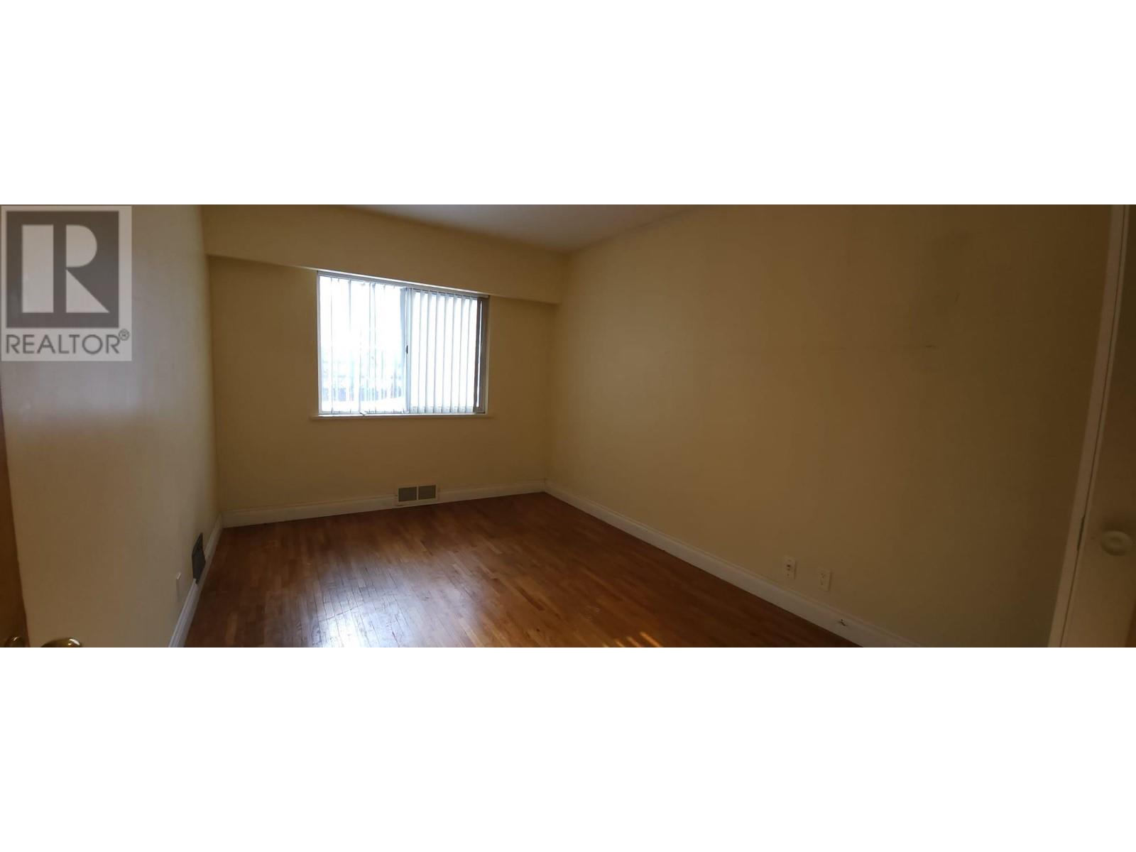 Listing Picture 3 of 14 : 3351 CHURCH STREET, Vancouver / 溫哥華 - 魯藝地產 Yvonne Lu Group - MLS Medallion Club Member