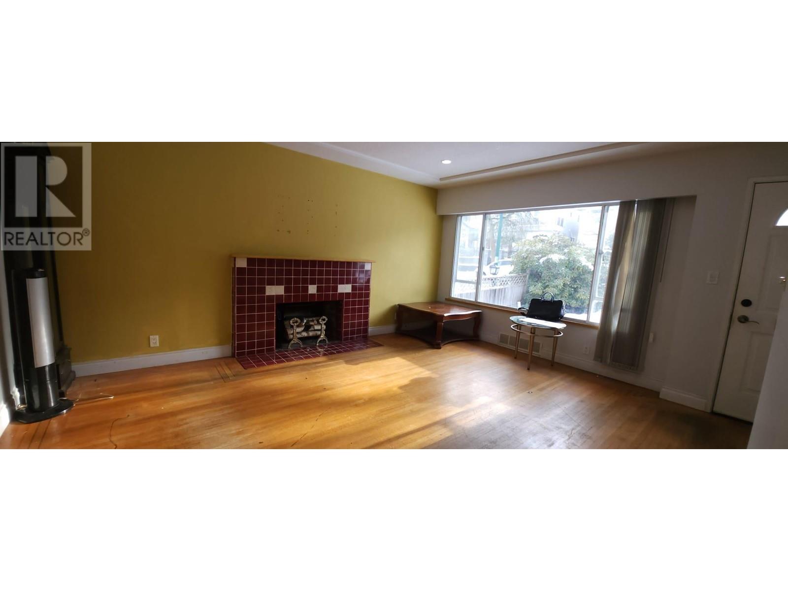 Listing Picture 4 of 14 : 3351 CHURCH STREET, Vancouver / 溫哥華 - 魯藝地產 Yvonne Lu Group - MLS Medallion Club Member