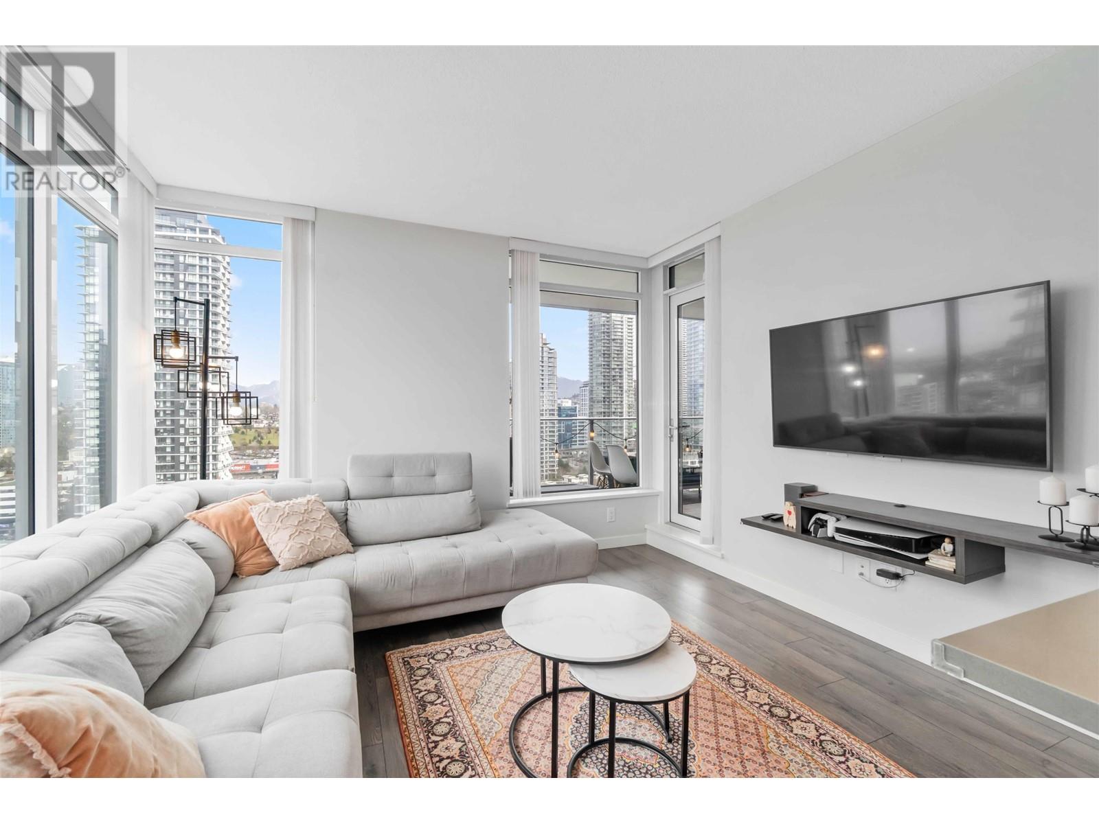 Listing Picture 3 of 31 : 2206 2388 MADISON AVENUE, Burnaby / 本拿比 - 魯藝地產 Yvonne Lu Group - MLS Medallion Club Member