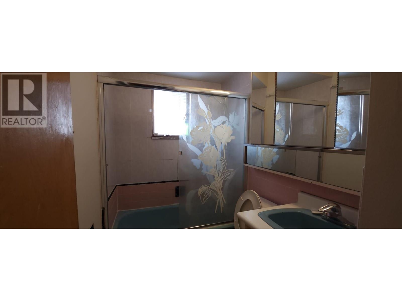 Listing Picture 10 of 14 : 3351 CHURCH STREET, Vancouver / 溫哥華 - 魯藝地產 Yvonne Lu Group - MLS Medallion Club Member