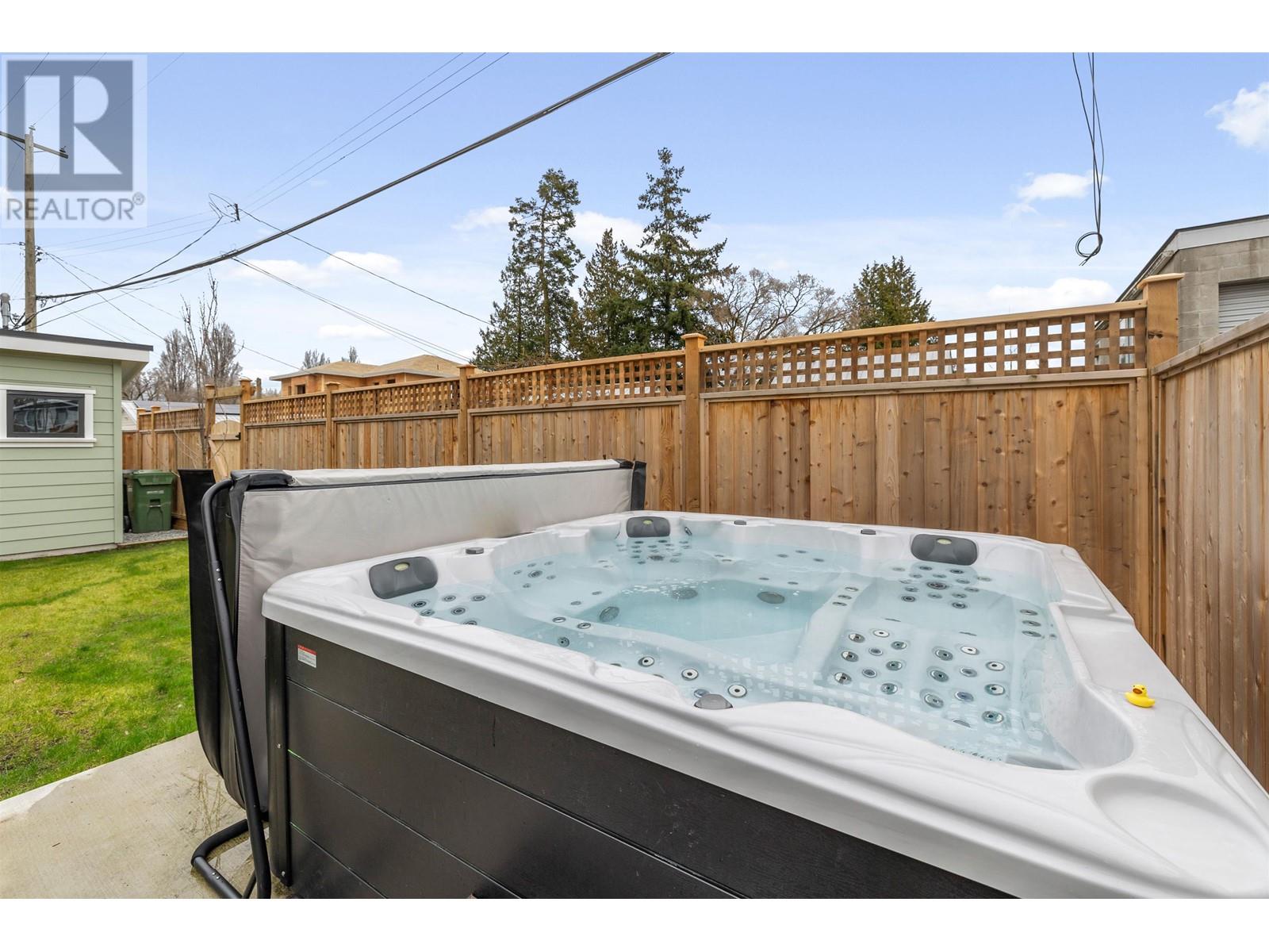 180 Douglas Crescent, Richmond, British Columbia  V7B 1E5 - Photo 37 - R2970405